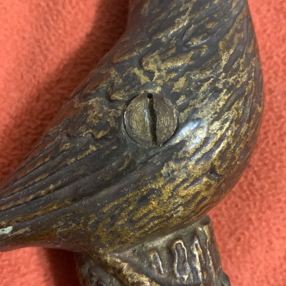 Vintage Cast Iron Bird on Stump Bank - Picture 6 of 6